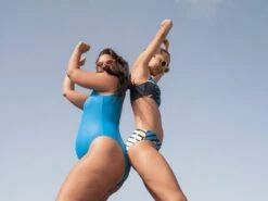 Logo Deep U-Back 1 Piece